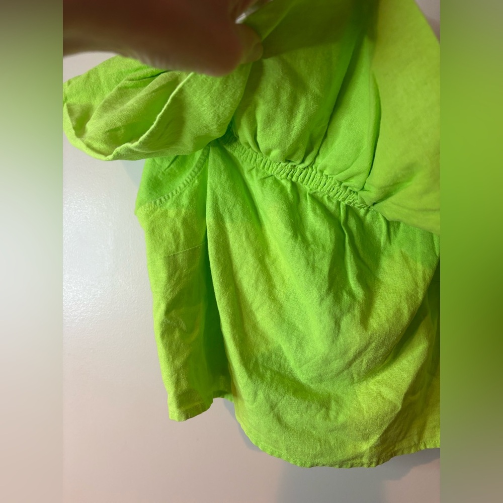 Off-Shoulder Ruffle Crop Top - Lime Green - Picture 2 of 7